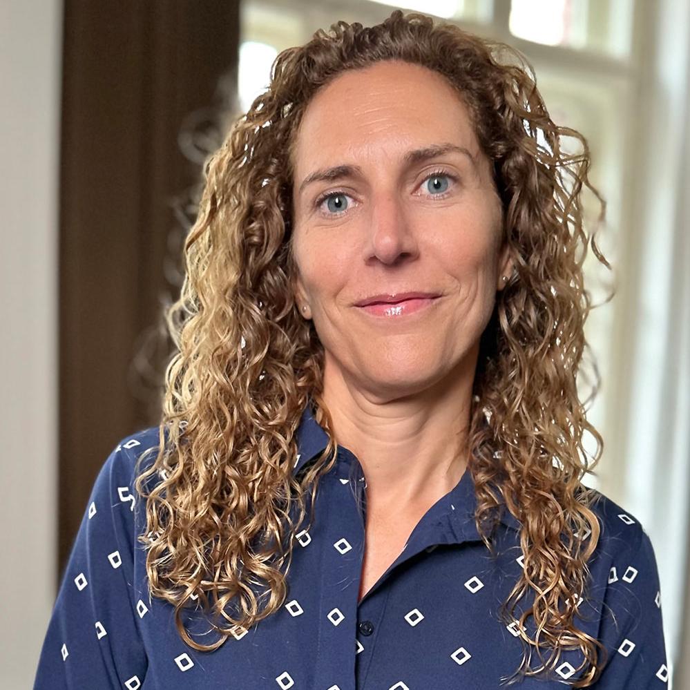 Prof Cristina Álvarez Peregrina