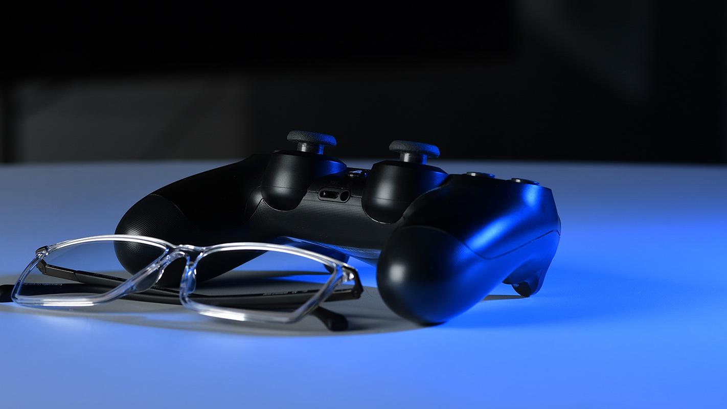 Gaming Glasses – Are Glasses with Blue Light Filters a Good Idea for Gamers?