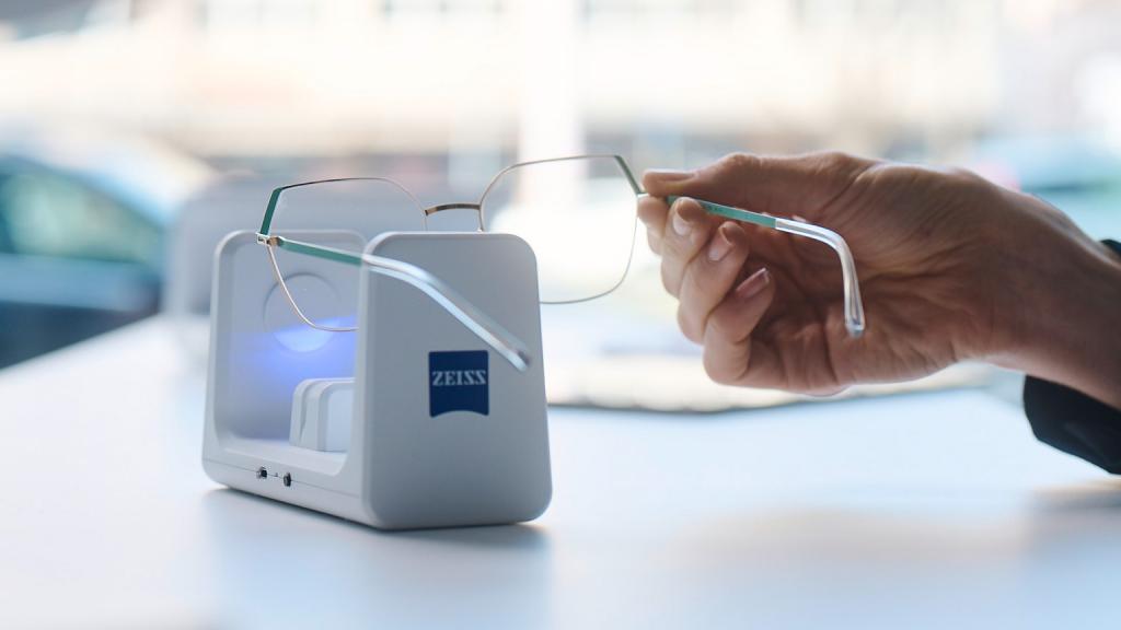 ZEISS VISION CENTER Tokyo Ginza – by Personal Glasses EYEX'