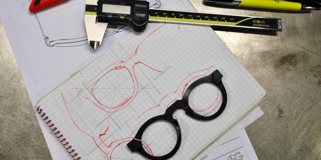 Eyeglasses sales design 2018