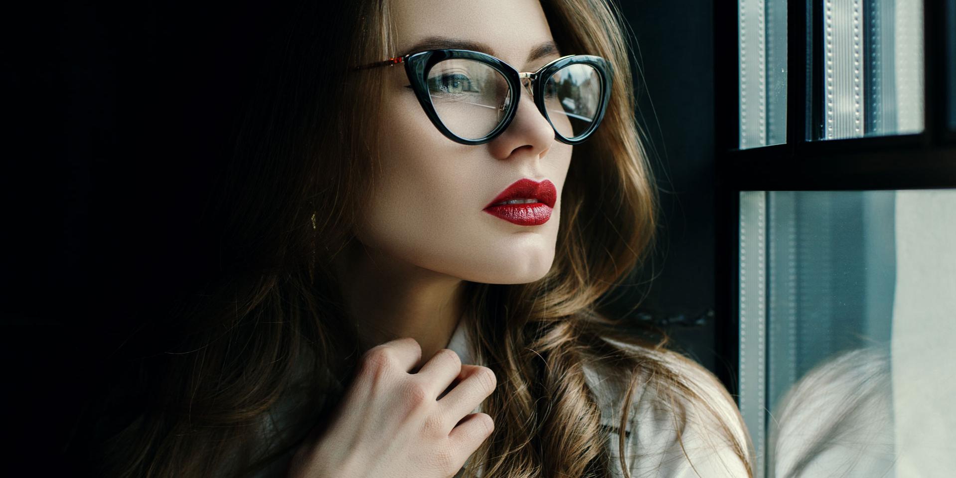 Lipstick eyeglass frames 2025