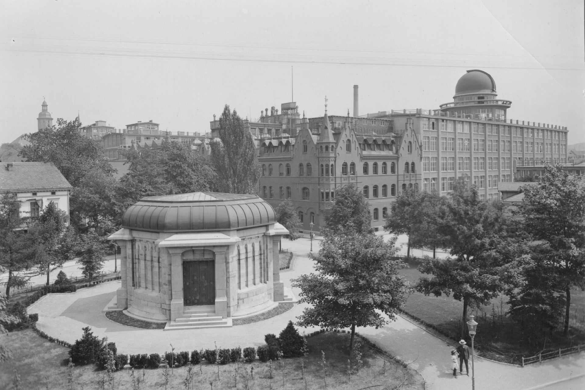 Ernst Abbe monument around 1910.