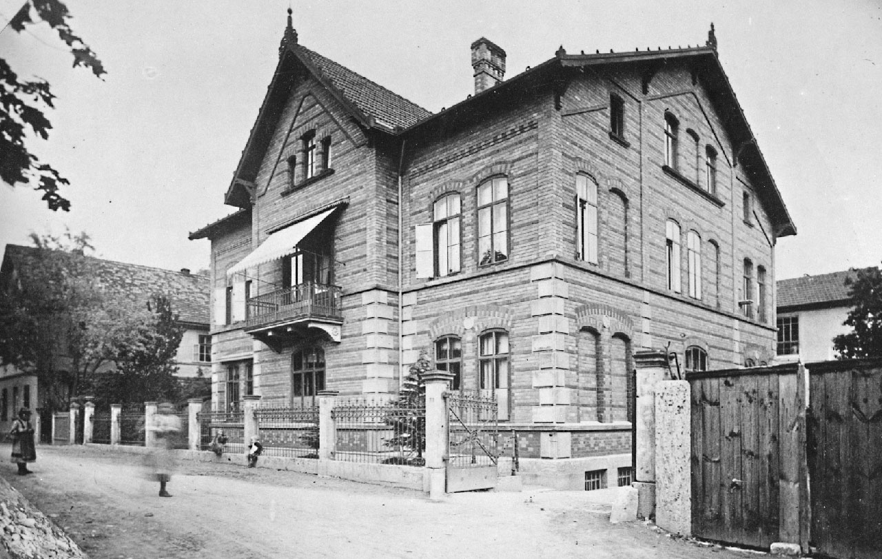 Residence of Carl Zeiss and the first factory building on what would later be the property of the main plant.