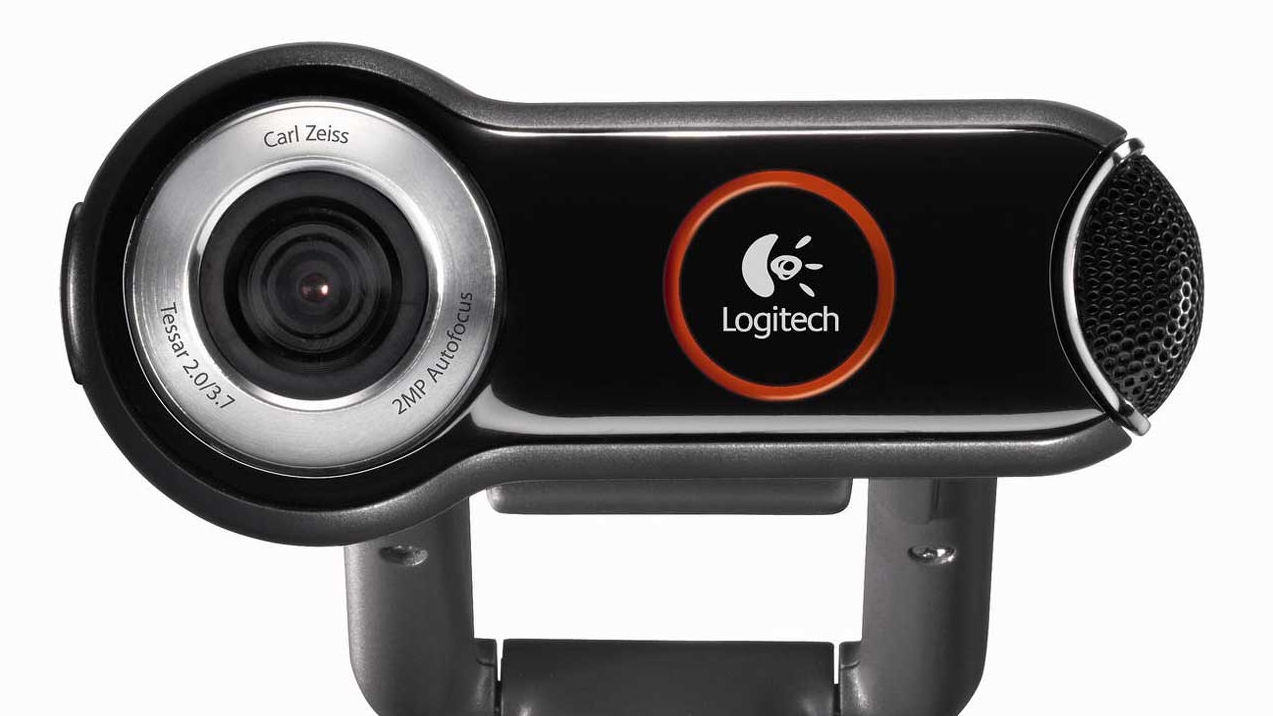 Start of the partnership with Logitech