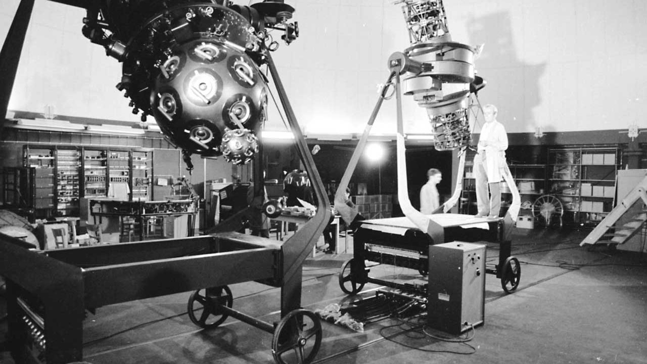 Series production of the large planetariums (Model III, Model IV) in Oberkochen.