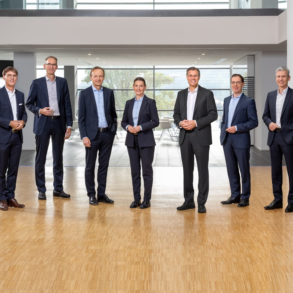 Management & committees