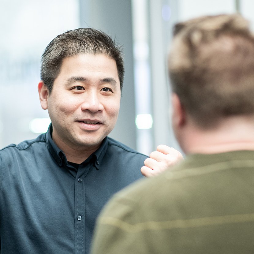 Lianto Moeljo working in Sales und Service