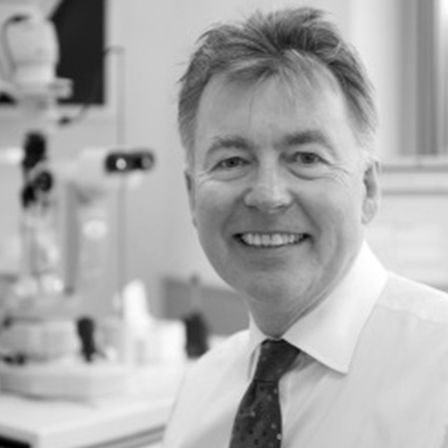 Dr. Robert Morris, Consultant Ophthalmic Surgeon