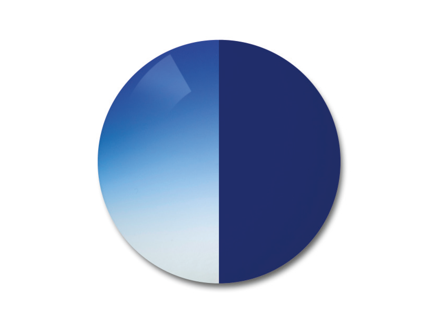 Изображение фотохромной линзы ZEISS AdaptiveSun с градиентной синей тонировкой 