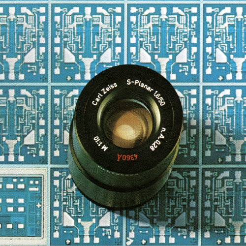 显微组织顶部 ZEISS S-Planar 镜片的图像。 